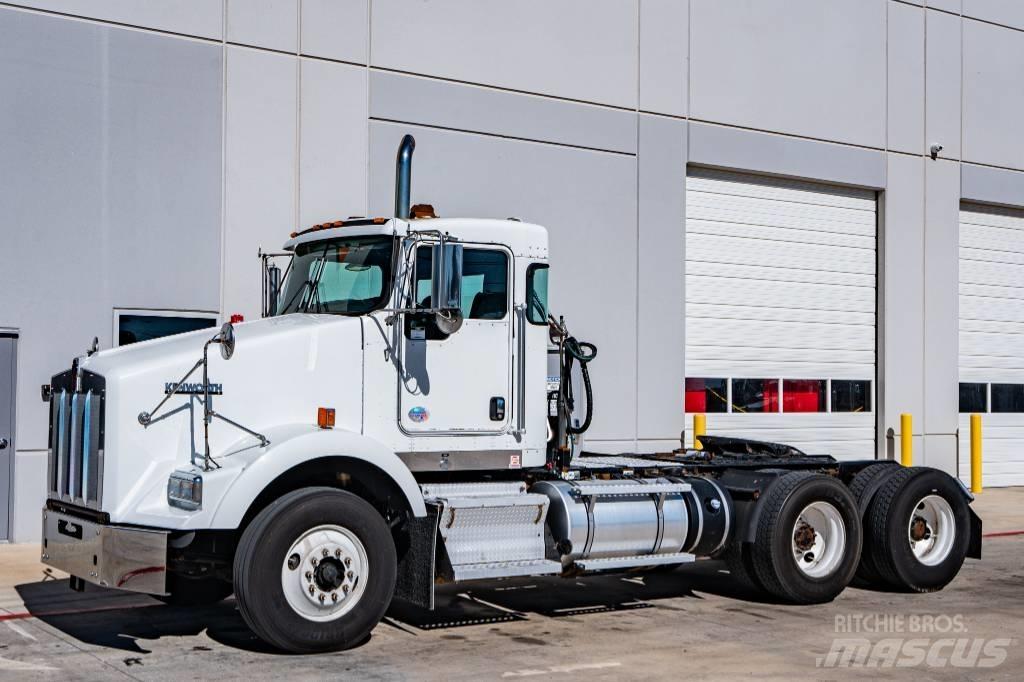 Kenworth t800 Conventional Trucks / Tractor Trucks