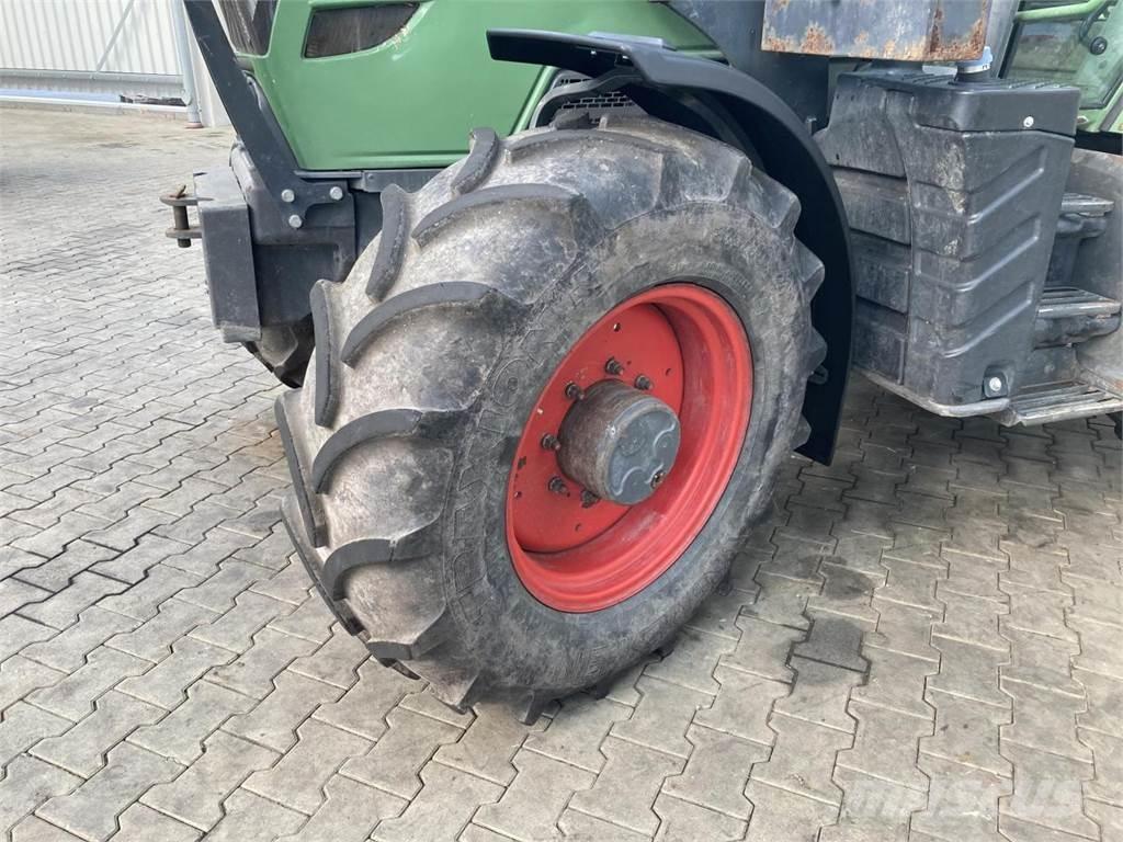 Fendt 309 Vario Tractors