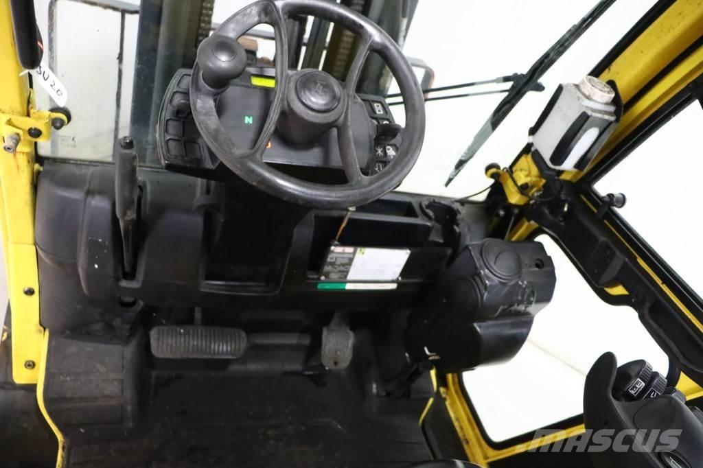 Hyster H2.5FT LPG trucks