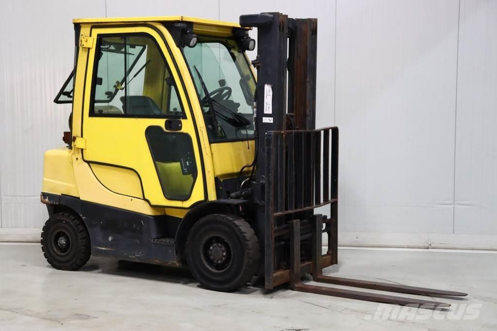 Hyster H2.5FT LPG trucks