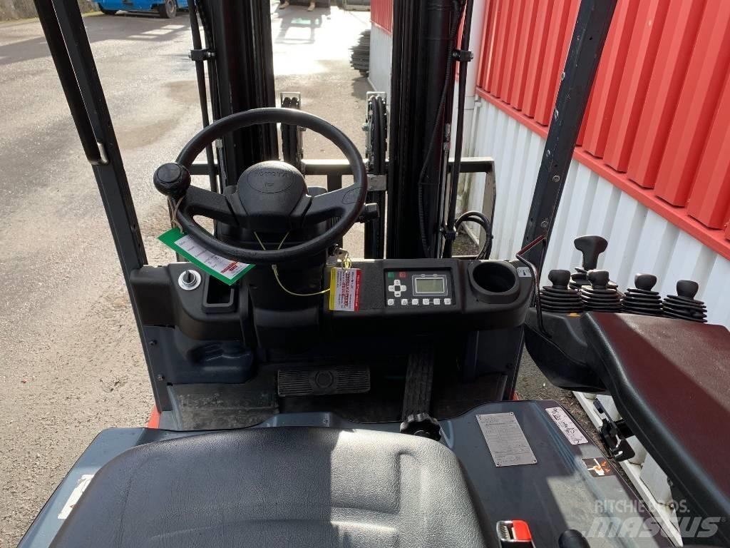 Toyota 8FBM18T Electric Forklifts