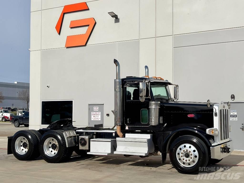 Peterbilt 389 Conventional Trucks / Tractor Trucks
