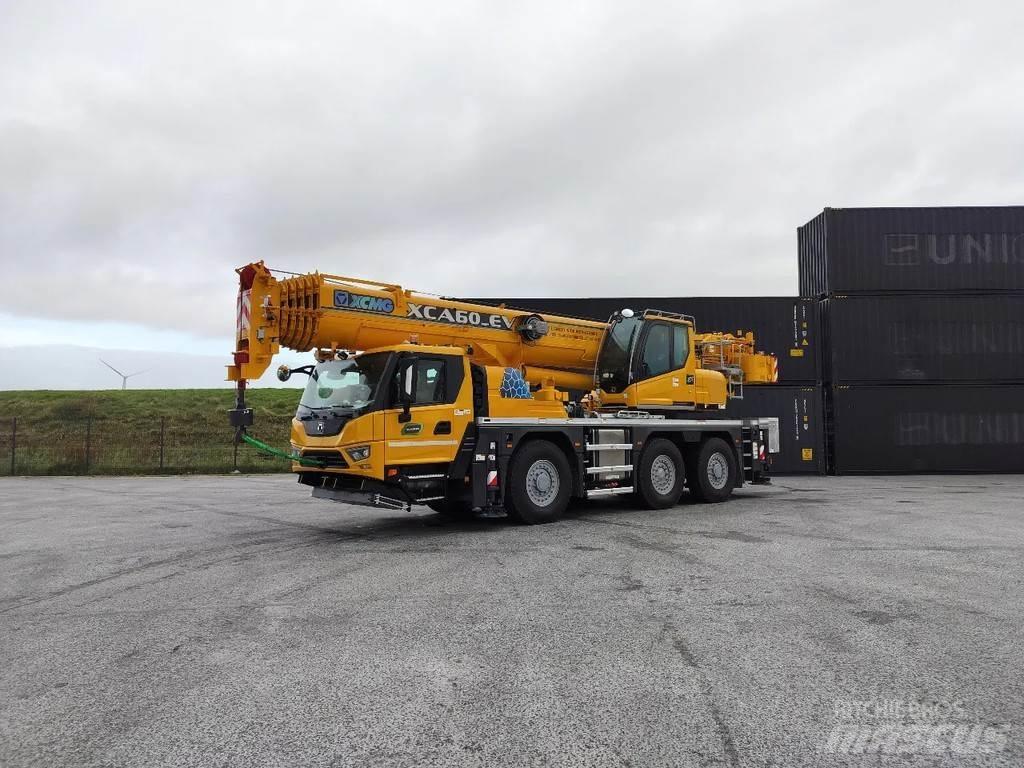XCMG XCA60_EV Mobile and all terrain cranes