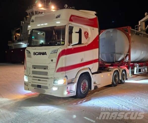 Scania 2018 Cab & Chassis Trucks