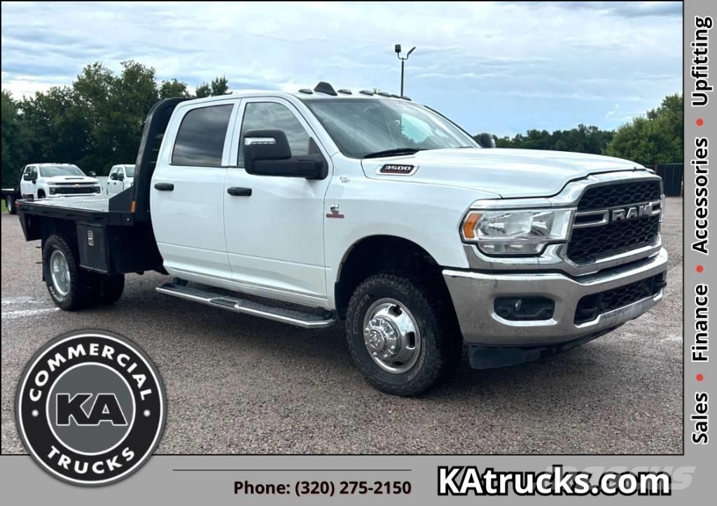 RAM 3500 TRADESMAN Flatbed Trucks