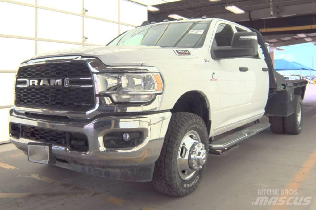 RAM 3500 TRADESMAN Flatbed Trucks