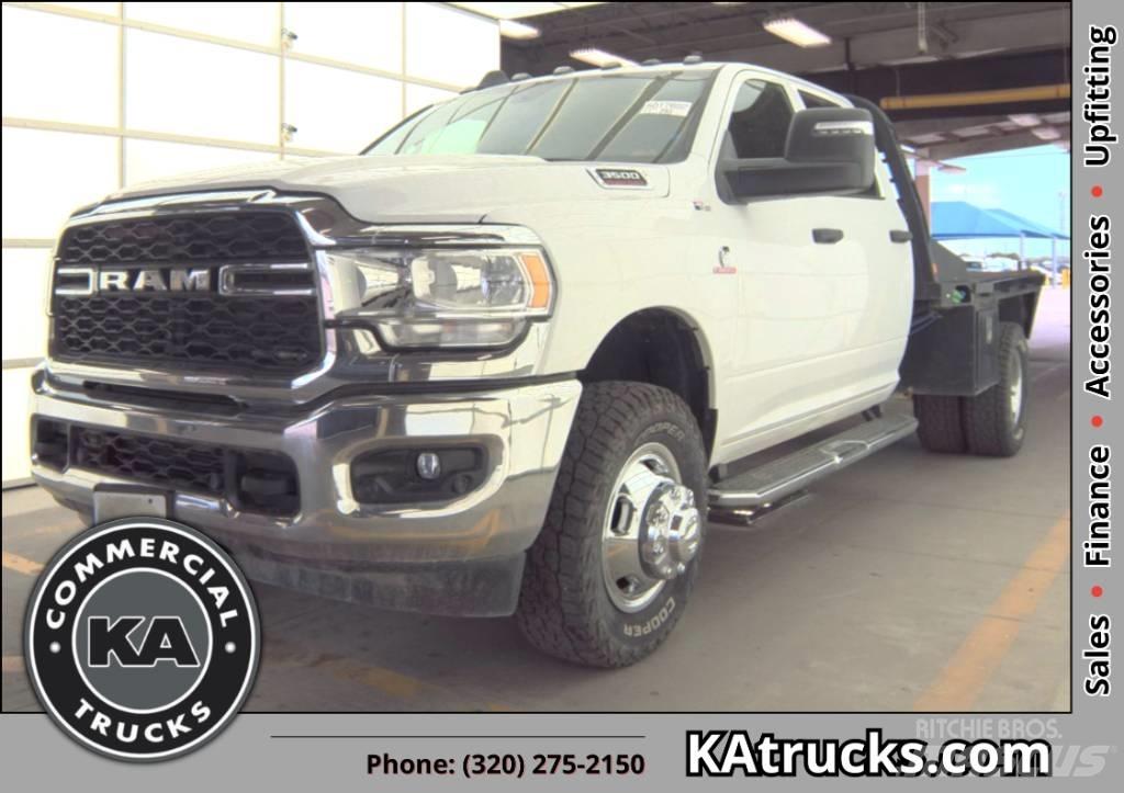 RAM 3500 TRADESMAN Flatbed Trucks
