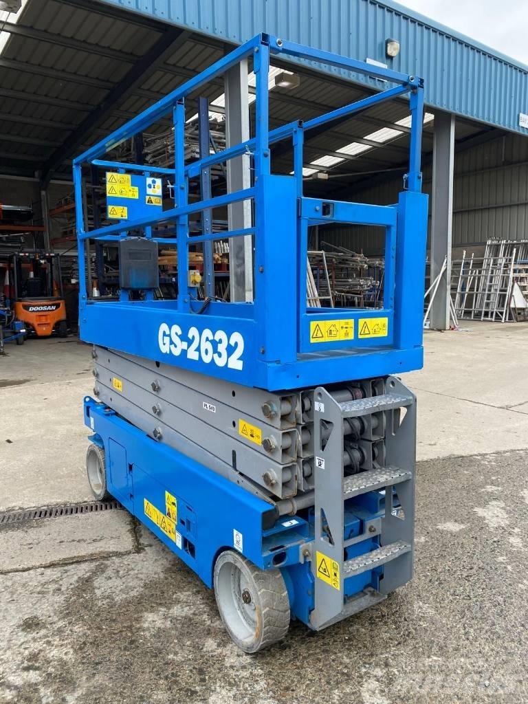 Genie GS 2632 Scissor Lifts