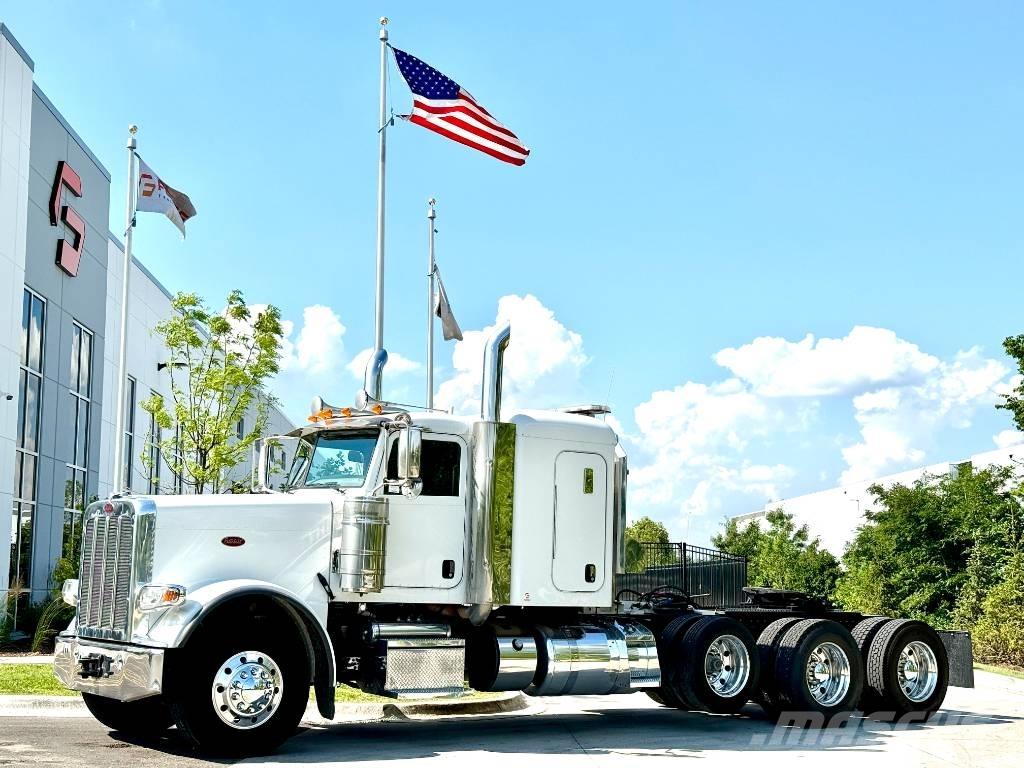 Peterbilt 388 Conventional Trucks / Tractor Trucks