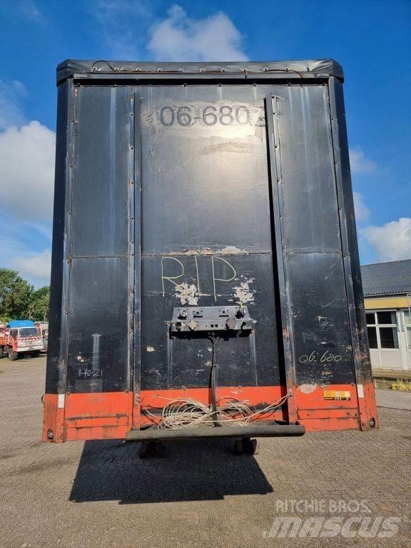Van Hool SAF Curtain  trailers