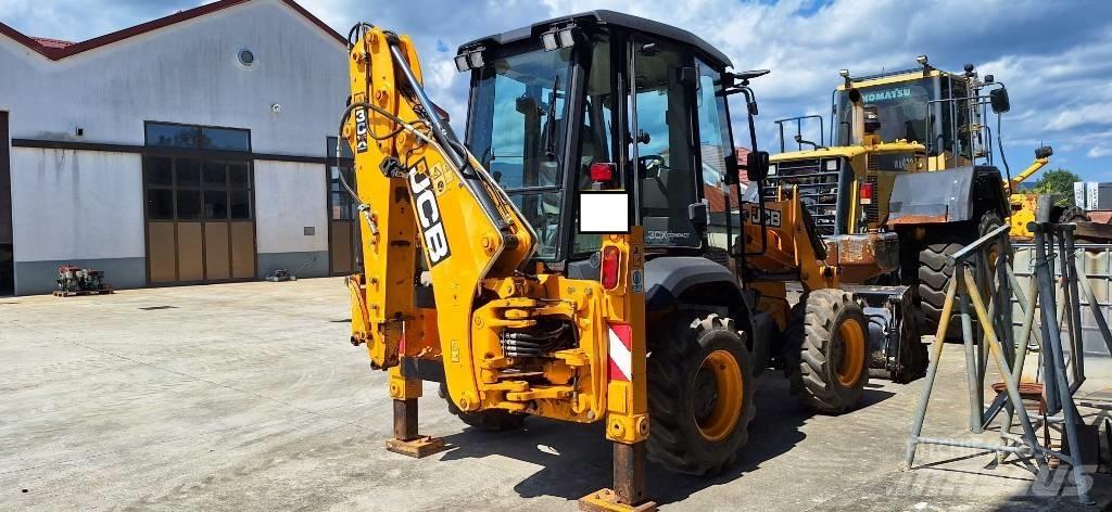 JCB 3CX COMPACT Backhoe Loaders