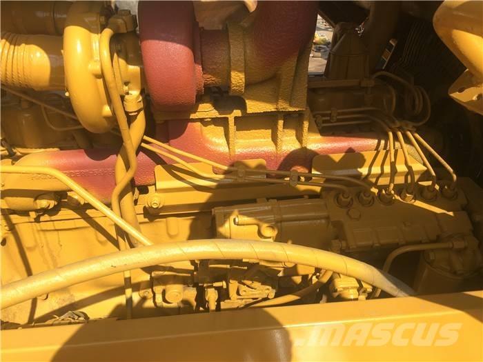 CAT D 6 D Crawler dozers
