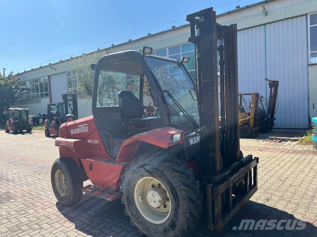 Manitou MC 30 V-4173 Rough Terrain Trucks