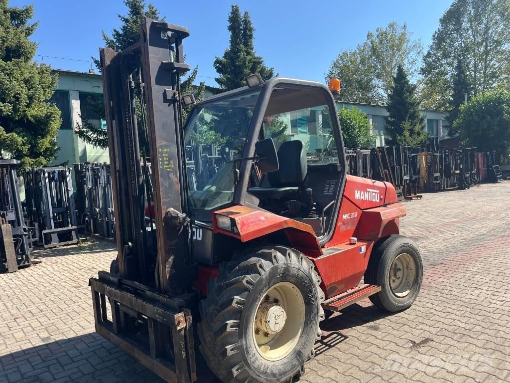 Manitou MC 30 V-4173 Rough Terrain Trucks