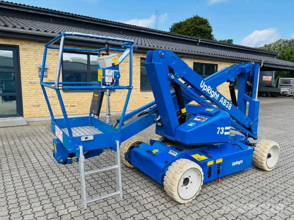 UpRight AB38N Articulated boom lifts