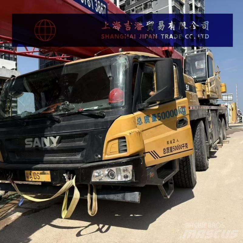 Sany STC 800 Mobile and all terrain cranes