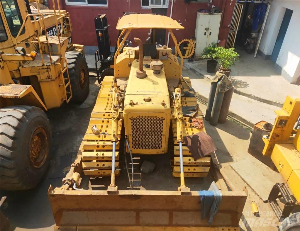 CAT D 4 E Crawler dozers