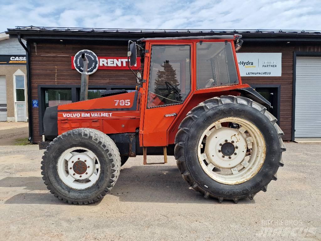 Valmet 705 Tractors