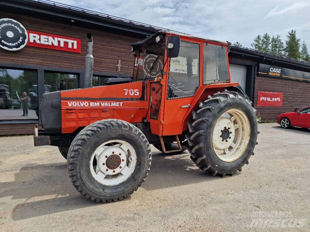 Valmet 705 Tractors
