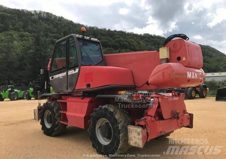 Manitou MRT 2540 Telescopic Handlers