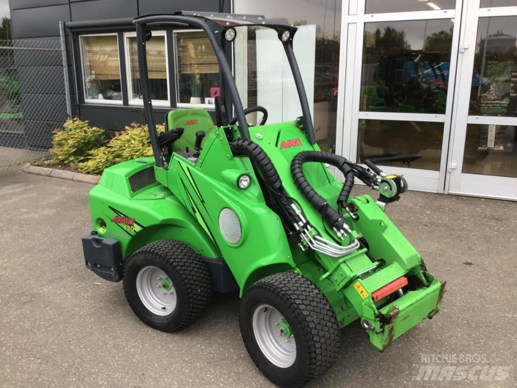 Avant 420 Multi purpose loaders