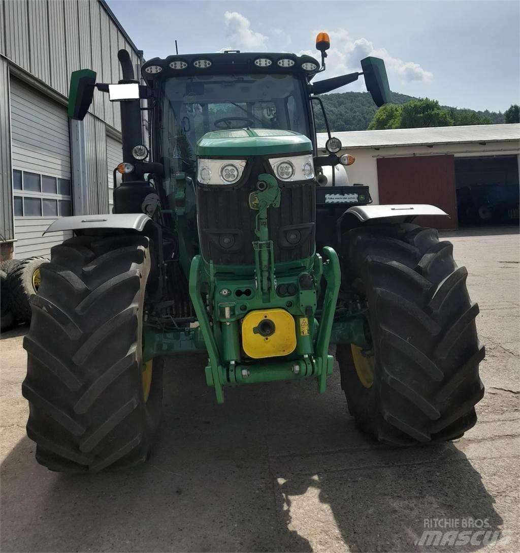 John Deere 6R 215 Tractors
