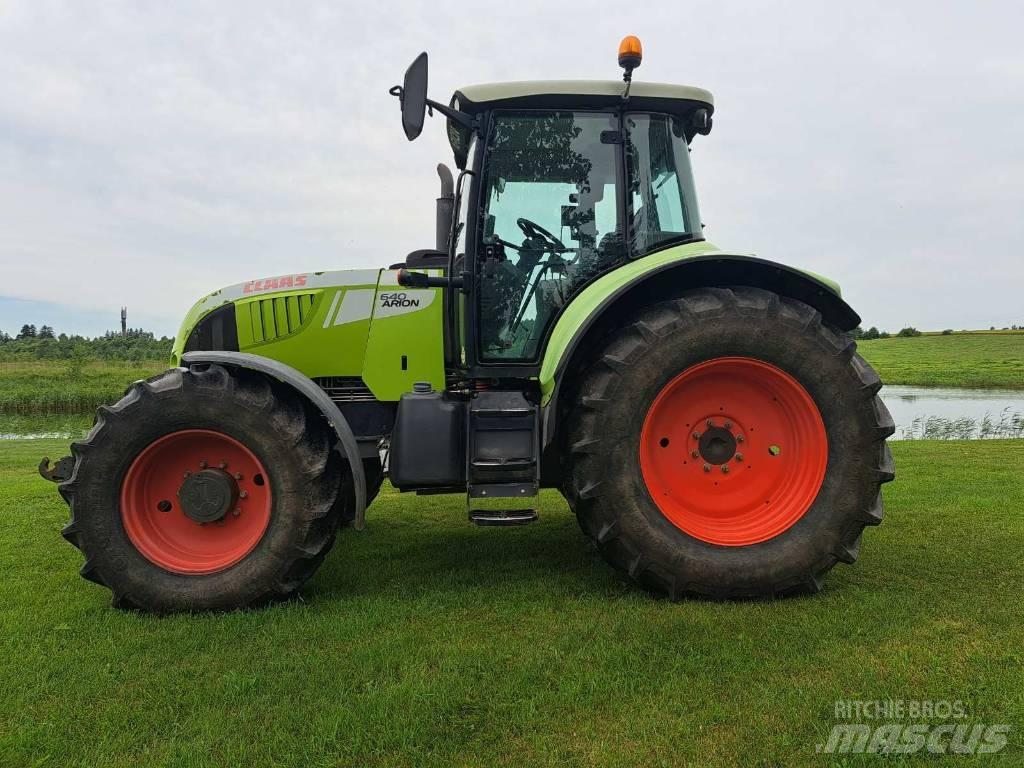 CLAAS Arion 640 Tractors
