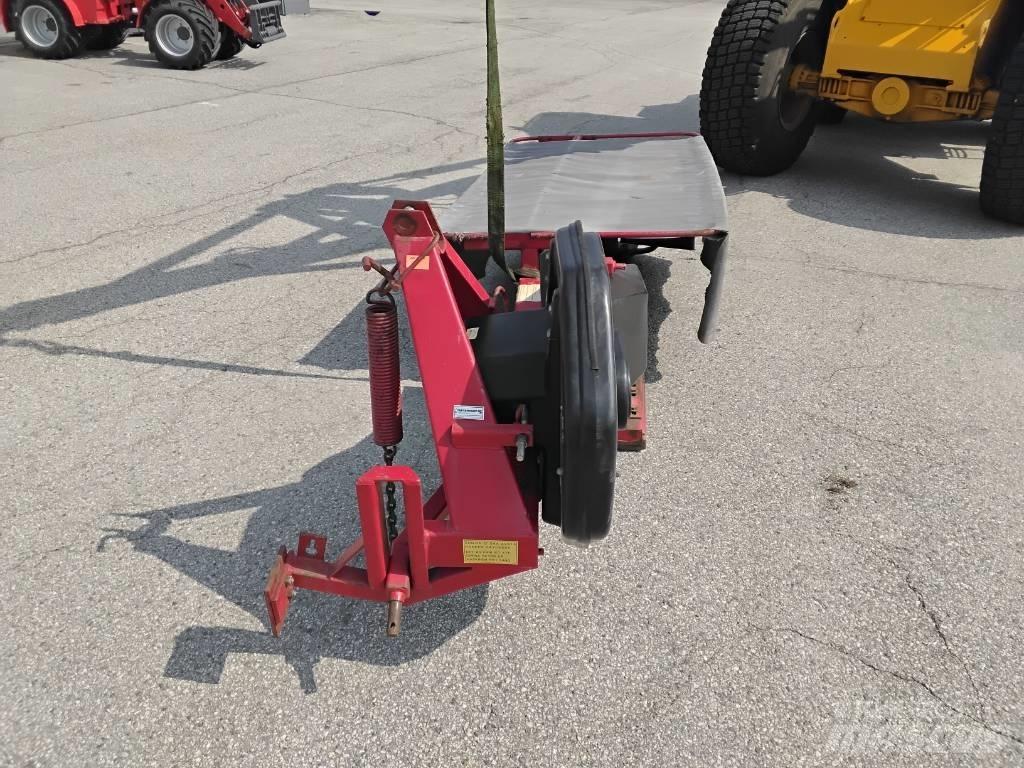 YLÖ NK185 Mowers