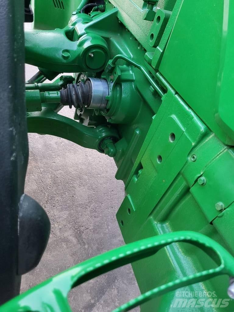 John Deere 8345 R Tractors