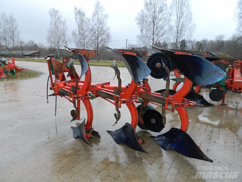 Fraugde 3 Reversible ploughs