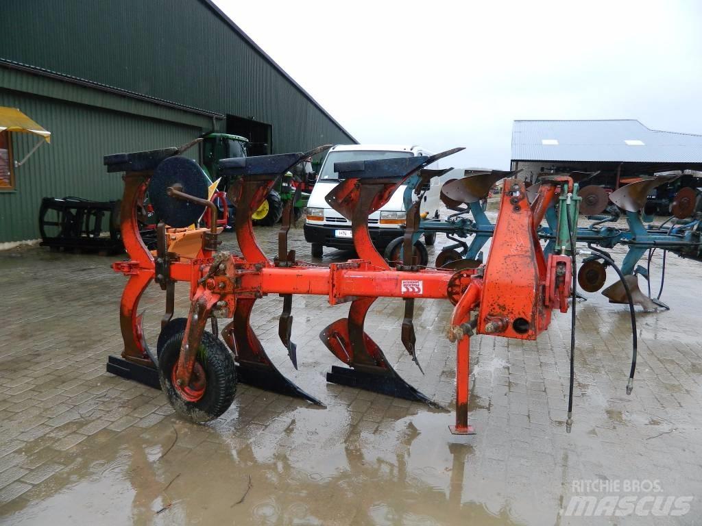 Fraugde 3 Reversible ploughs