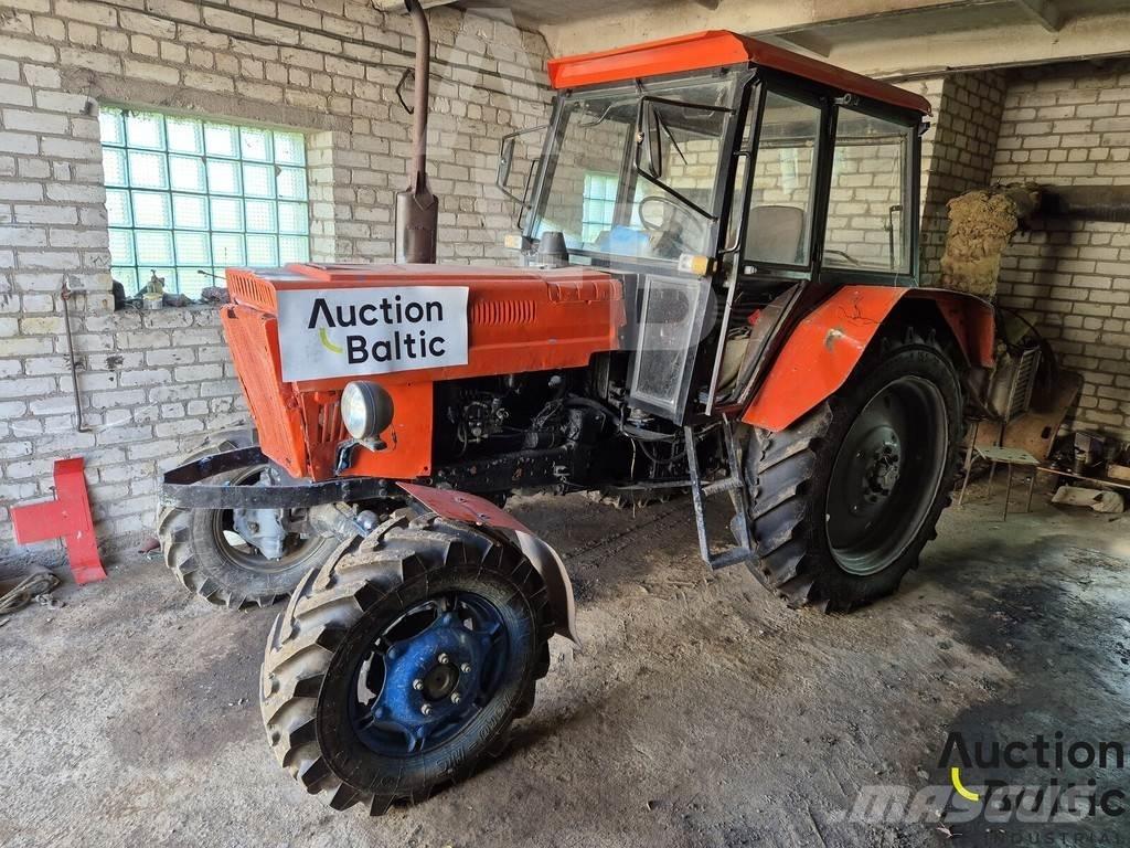 MTZ Belarus MTZ 82 Tractors