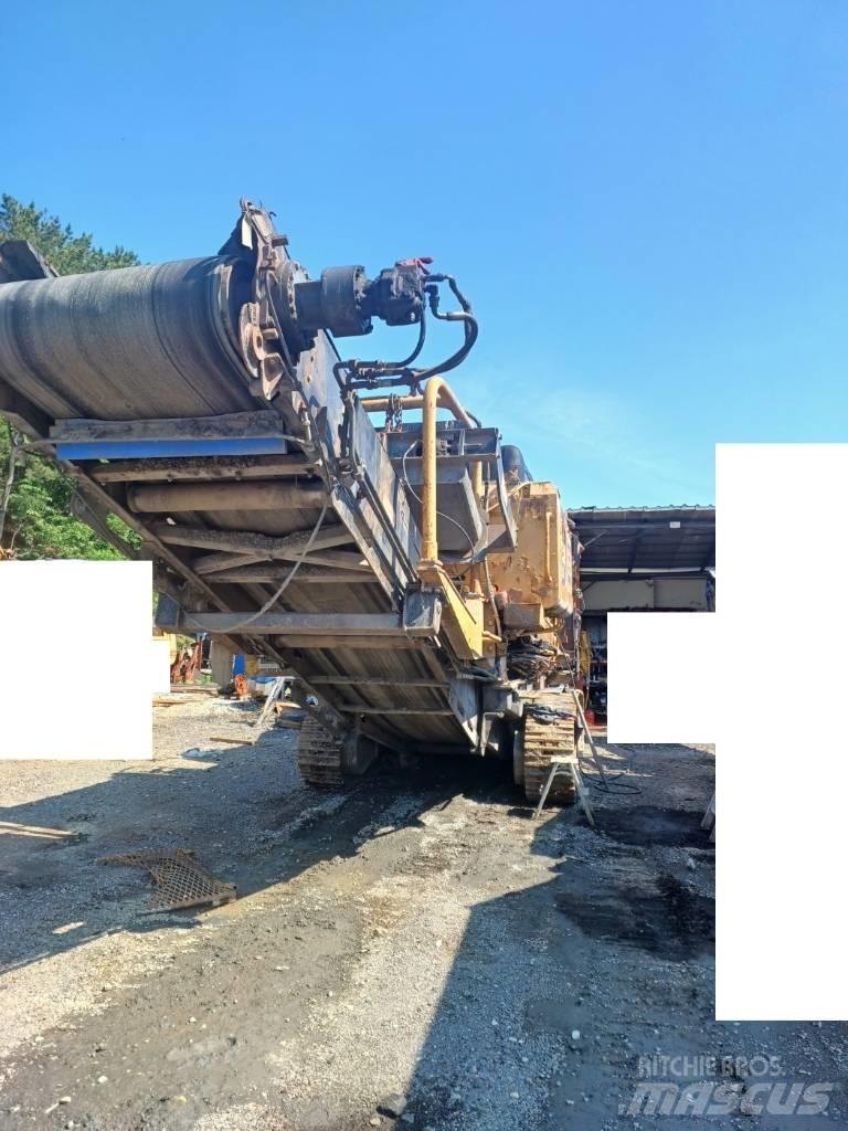 Komatsu BR 550 JG-1 Crushers