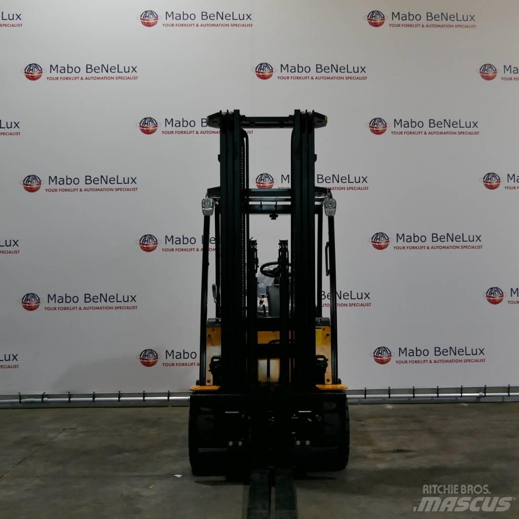 Hyundai 30 BH-9 Electric Forklifts