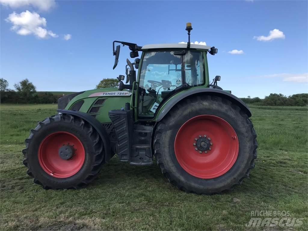 Fendt 724 Vario Tractors