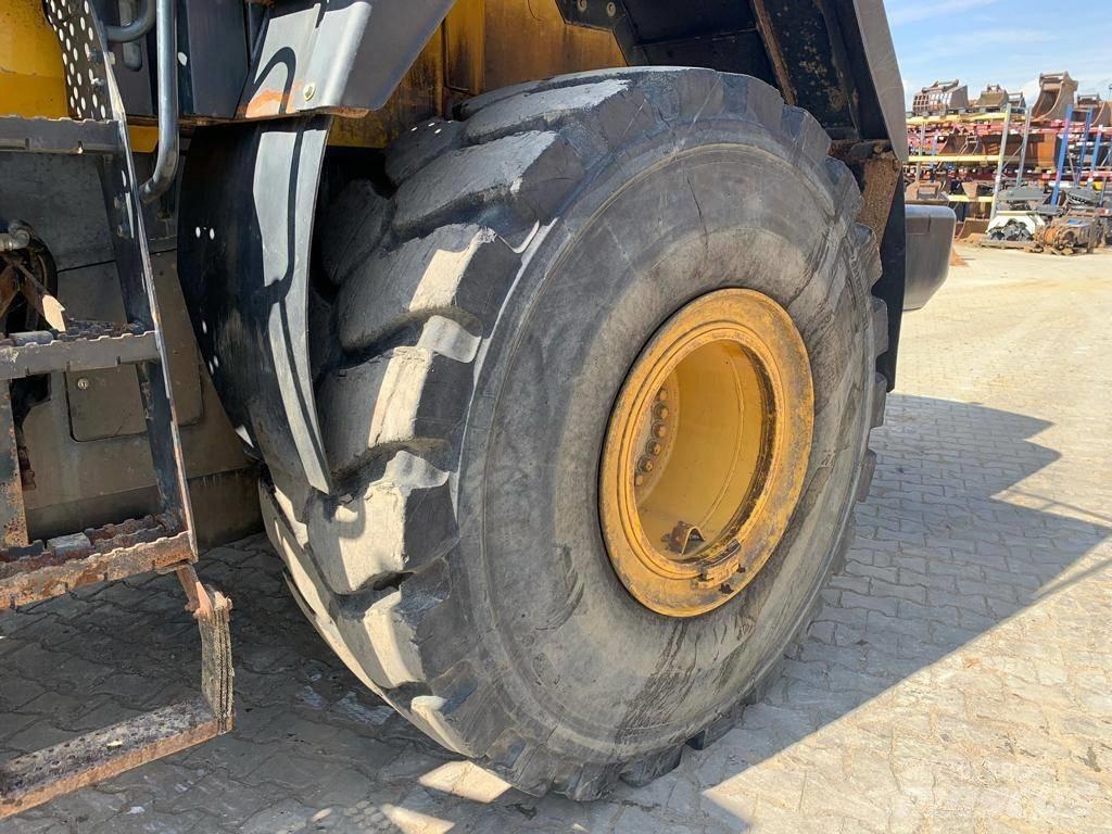 Komatsu WA 480-6 Wheel Loaders