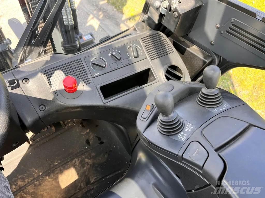 Linde E35HL-01 Electric Forklifts