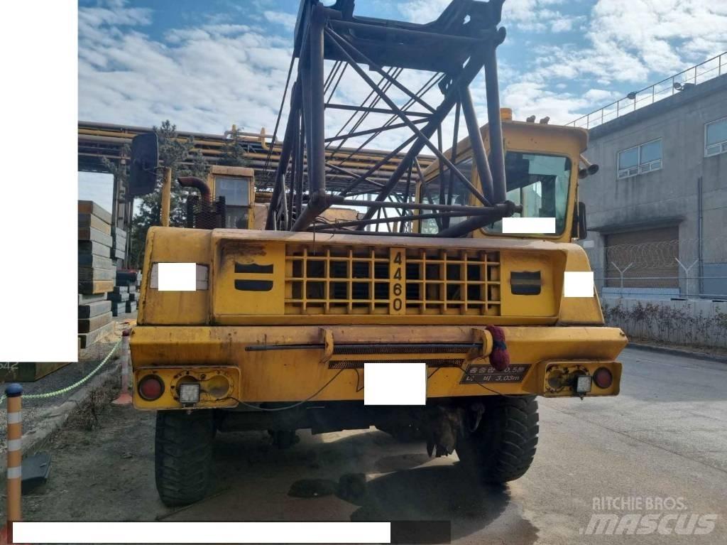 American 4460 Crawler Cranes