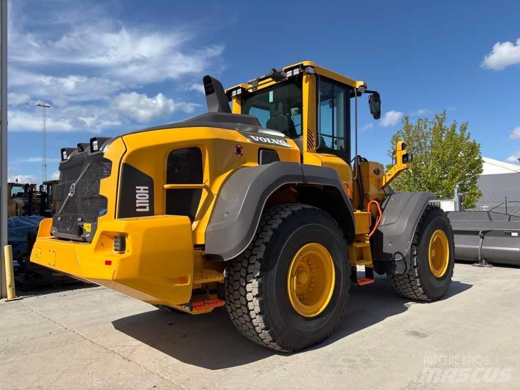 Volvo L110H Wheel Loaders