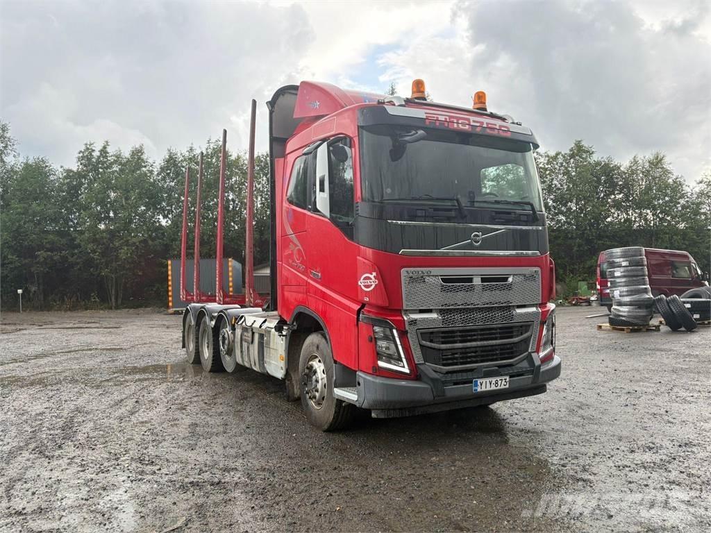 Volvo FH16 Log trucks