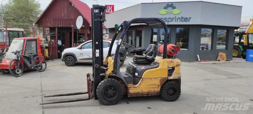 CAT GP 25 N LPG trucks