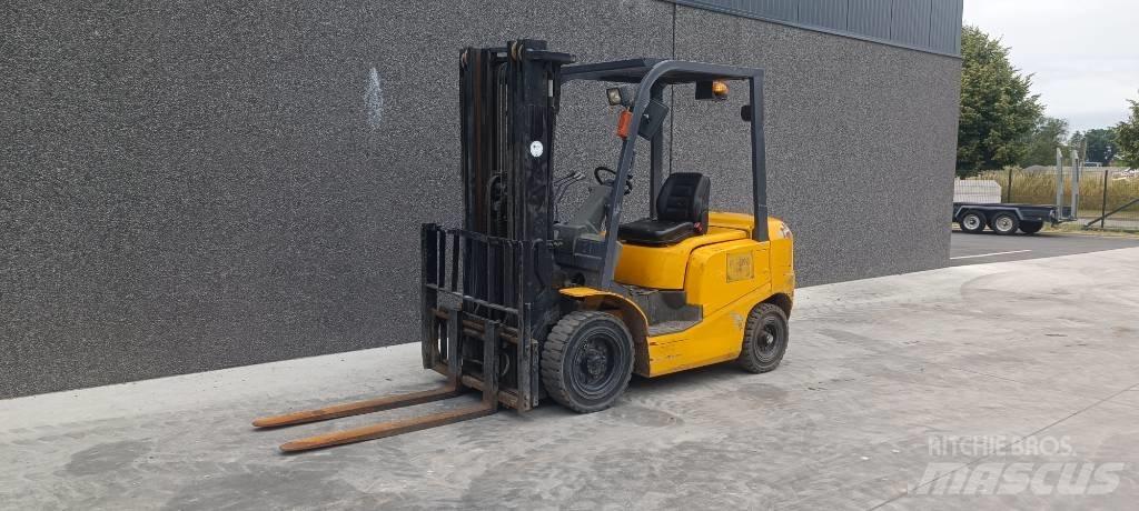 TCM FD25T3 Diesel Forklifts