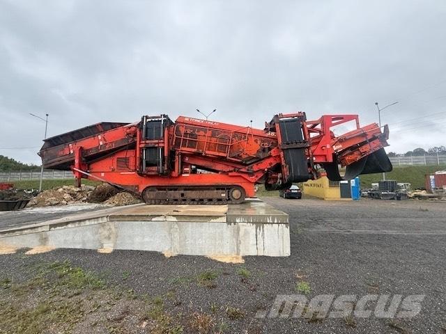 Terex Finlay 883 Mobile screeners