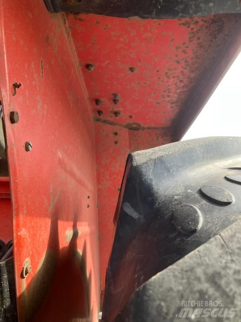 Valmet 705-4 Tractors