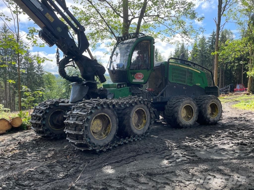 John Deere 1270G 8WD Harvesters