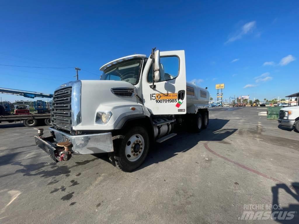Freightliner 108 SD Water Tankers