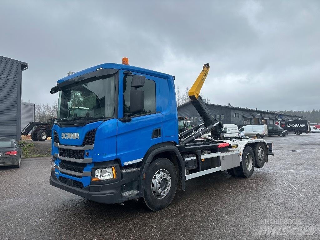 Scania P 360 Hook lift trucks