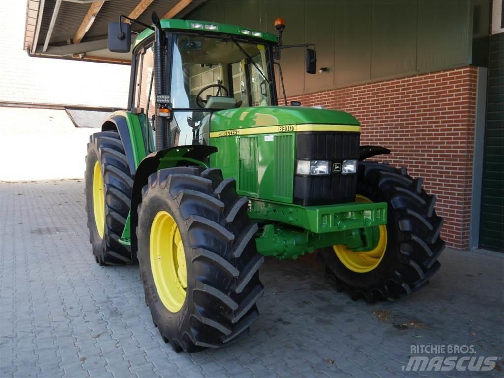 John Deere 6910 PQ Tractors