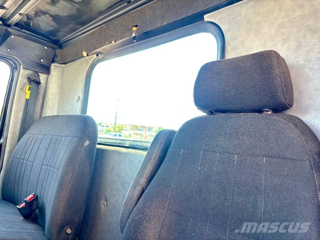 Western Star 4900 Conventional Trucks / Tractor Trucks