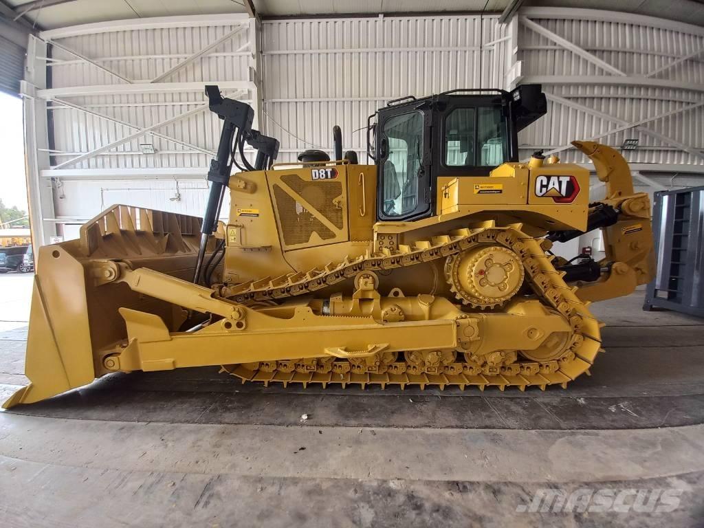 CAT D8T (Abu Dhabi) Crawler dozers